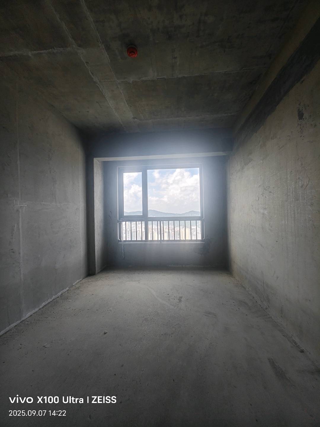 四川/绵阳凤凰院景，4室2厅2卫，122.00㎡，售价75.8万 四川/绵阳二手房