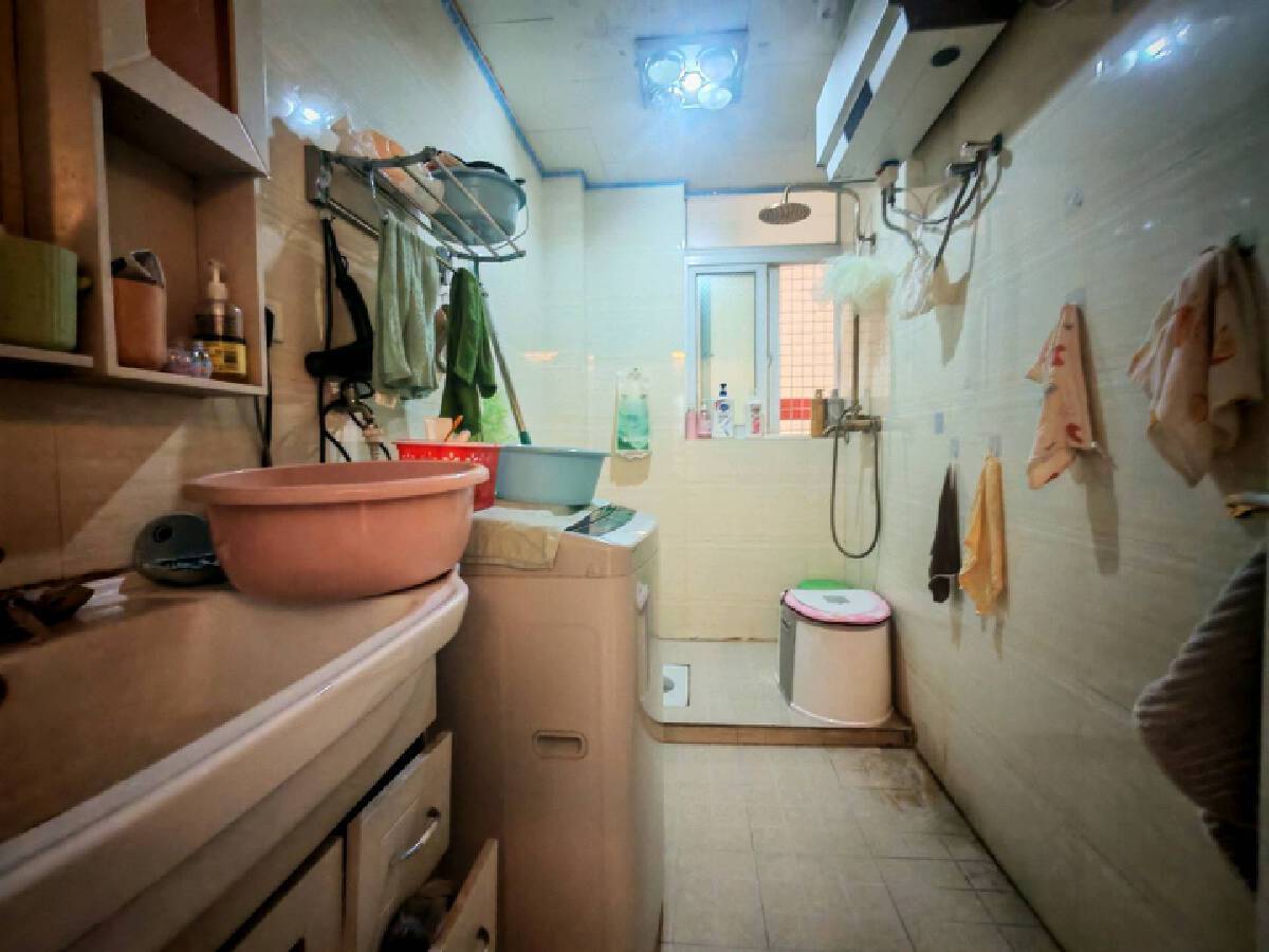 四川/绵阳天人世纪城一期，4室2厅1卫，106㎡，简装，售价50万 四川/绵阳二手房
