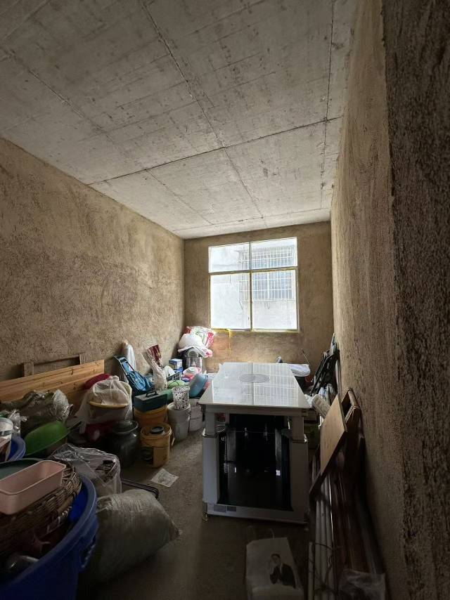 四川/绵阳三块田村，4室2厅2卫，152㎡，售价26.8万 四川/绵阳二手房