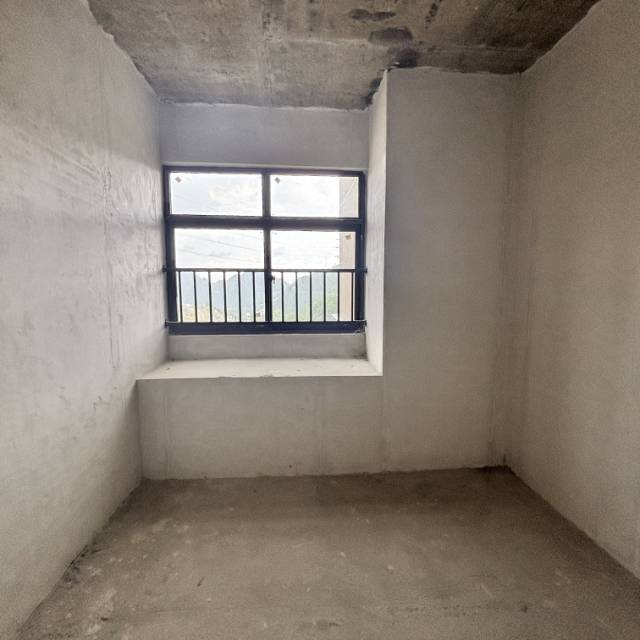 四川/绵阳山语城，3室2厅2卫，111.00㎡，毛坯，售价42.8万 四川/绵阳二手房