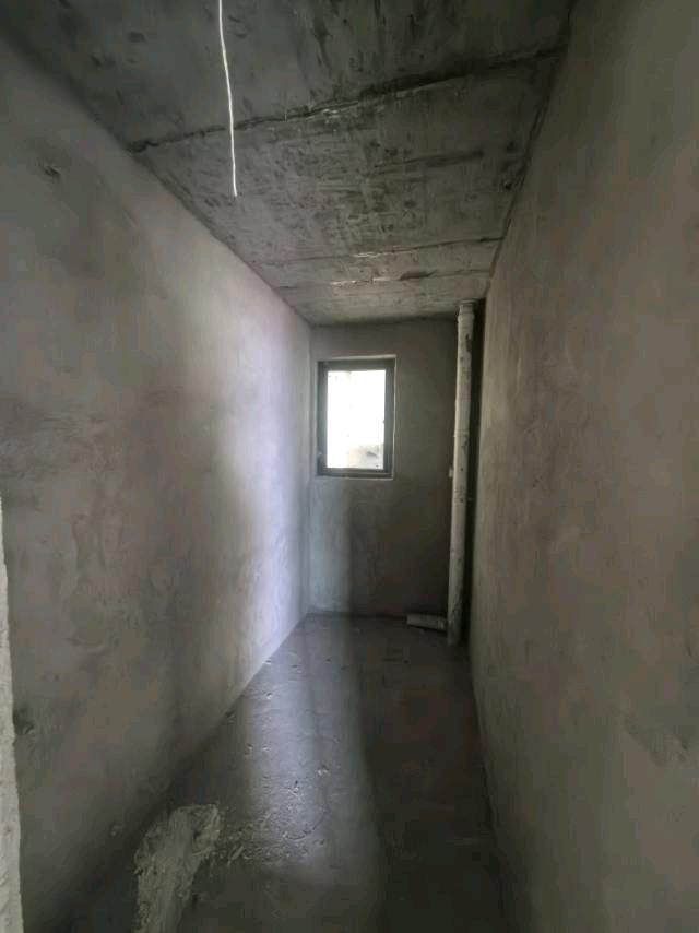 四川/绵阳金竹林小区，3室2厅1卫，110㎡，售价38.8万 四川/绵阳二手房