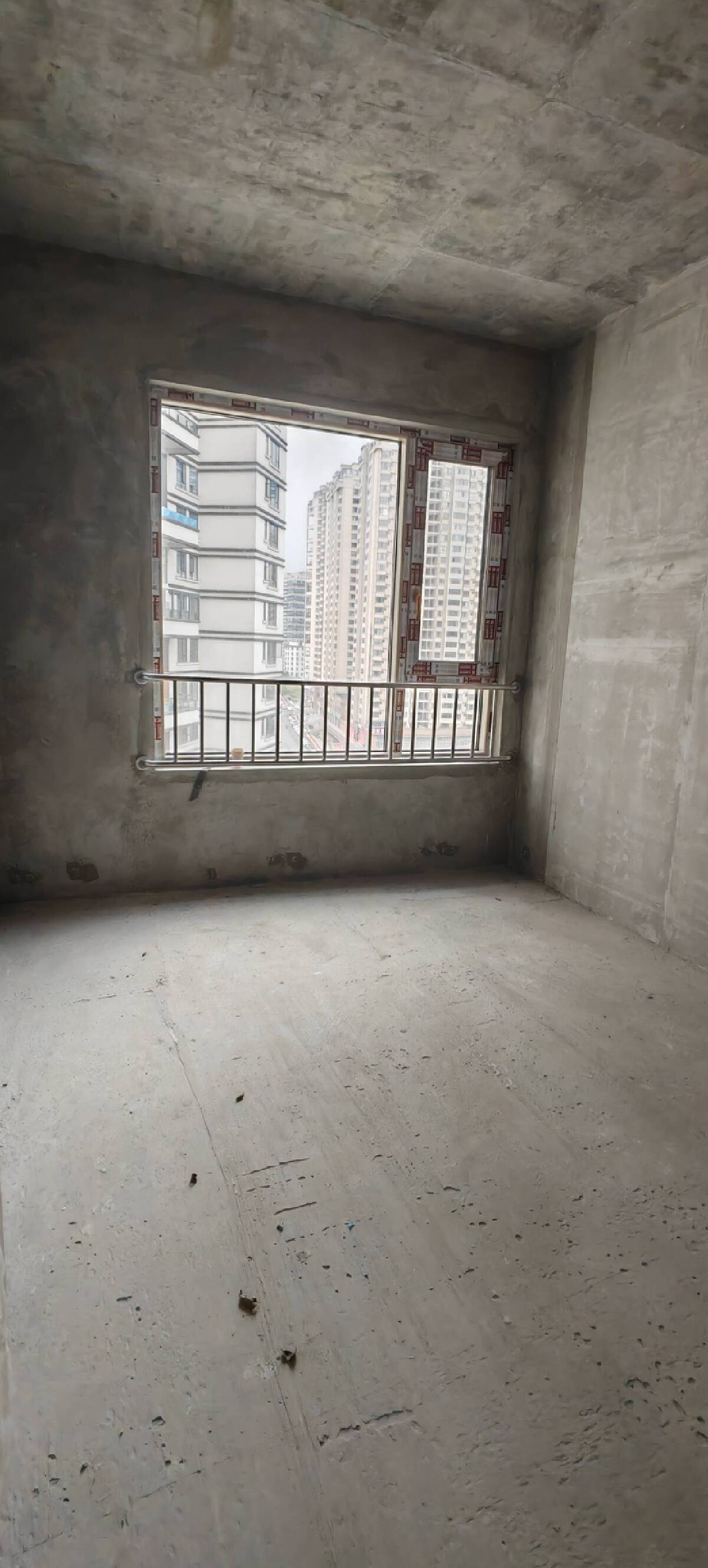 四川/绵阳华兴钟山赋，4室2厅3卫，178.81㎡，售价102.80万 四川/绵阳二手房