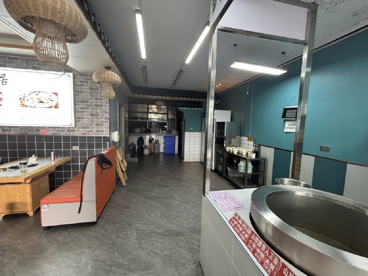 四川/绵阳新城凤凰台，53.93㎡，普装，售价126万 四川/绵阳二手房