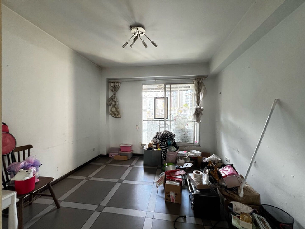 四川/绵阳香榭南岸，4室2厅2卫，170.70㎡，精装，售价73.8万 四川/绵阳二手房