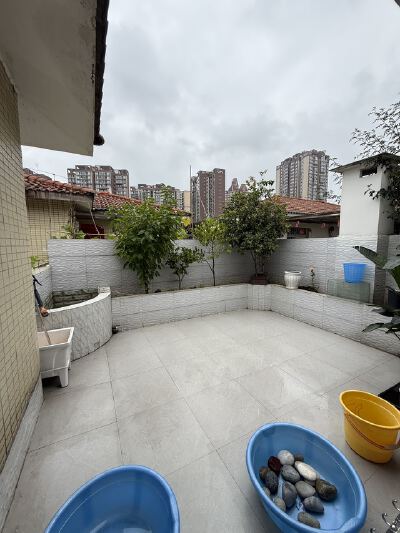 锦绣花城，4室2厅3卫，192㎡，精装，售价85万