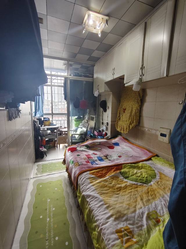 四川/绵阳荷城花园步行街，4室2厅1卫，96.00㎡，普装，售价38.80万 四川/绵阳二手房