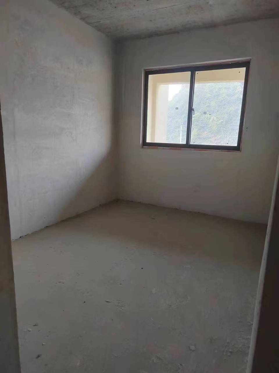 四川/绵阳山语城，3室2厅2卫，112.55㎡，毛坯，售价43.8万 四川/绵阳二手房