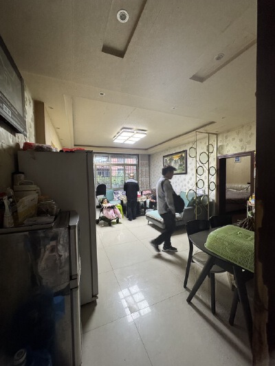 公园路360号，3室1厅1卫，103㎡，简装，售价22.8万