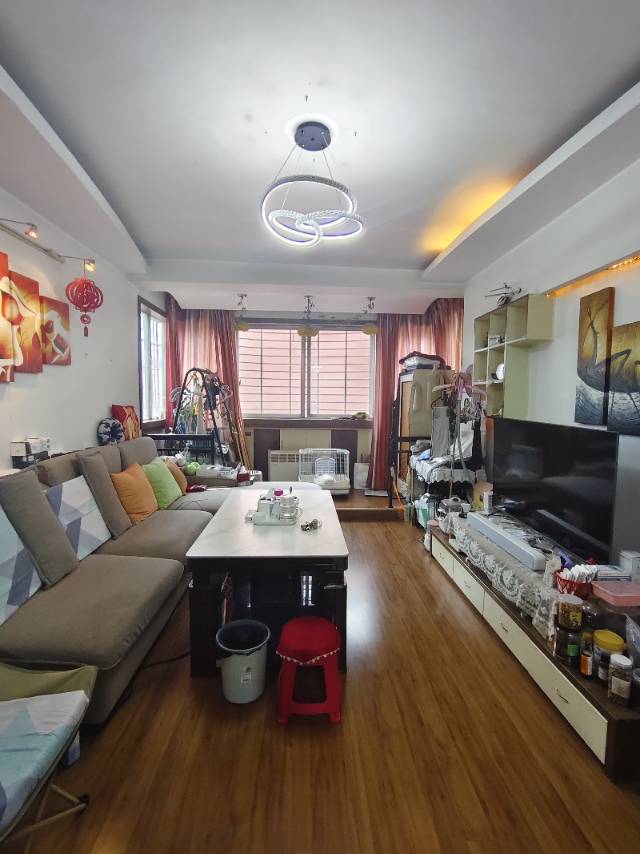 四川/绵阳荷城花园步行街，4室2厅1卫，96.00㎡，普装，售价38.80万 四川/绵阳二手房